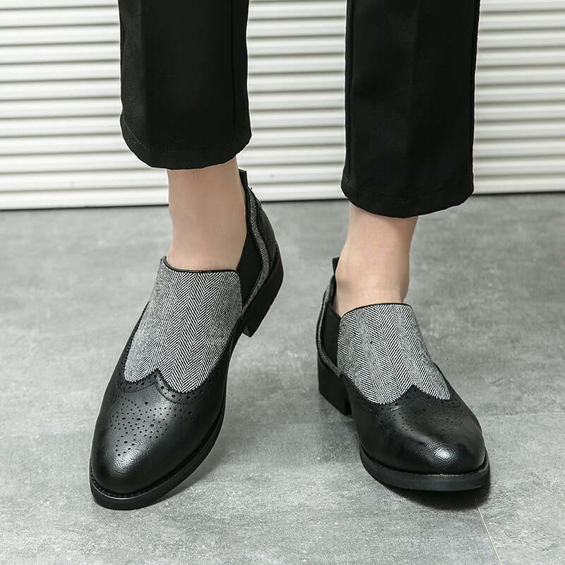 Large size English Block carved leather 2024 Spring and Autumn new fabric splicing trendy men's shoes