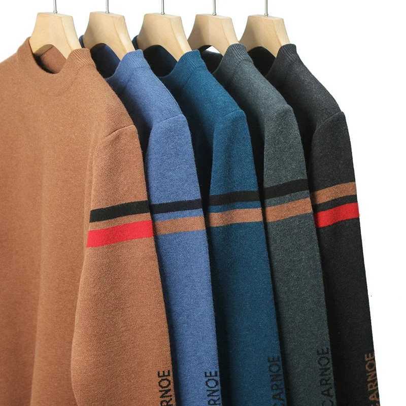 New Autumn and Winter Mens Casual and Fashionable Long Sleeved Round Neck Knitted Sweater Warm and Versatile TopT251103