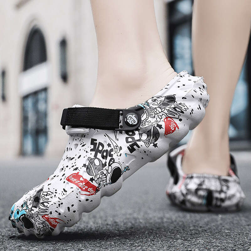 Large size summer beach casual EVA hollow hole shoes outdoor men's breathable sandals