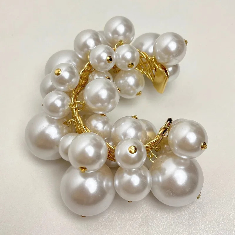 Draweye Hyperbole Pearls Cuff Bangles Jewelry Vintage Exquisite Irregular Bracelets for Women Fashion Elegant Pulseras Mujer 251131ww