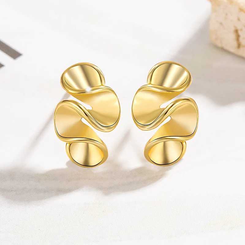 FTCY Geometric Pleated Flowers Stud Earrings for Women Minimalist Gold Silver Color Twisted Small Earrings Women Fashion Jewelry C251103