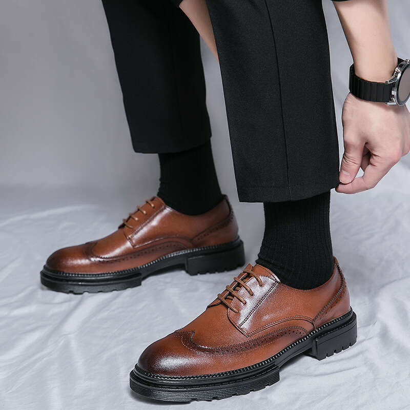 2024 men's plus size, new casual fashionable British style leather shoes, trendy wedding shoes