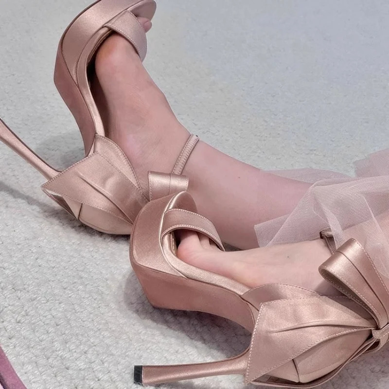 French Waterproof Table Champagne Colored Bow Heels WomenS Stiletto Lolita Ballet Party OneLine Buckled Sandals 251030