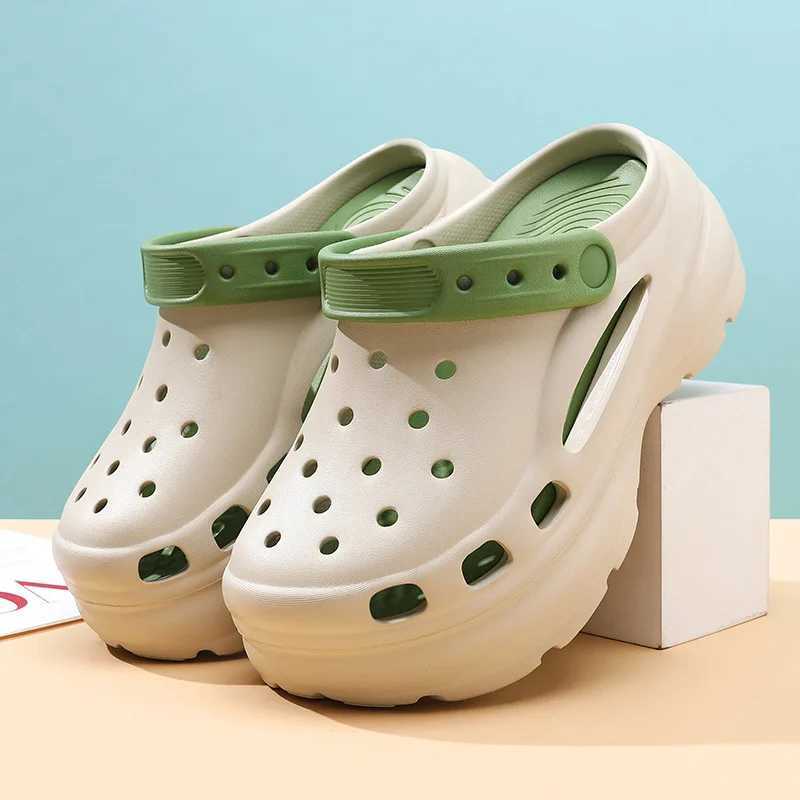 Warm hole shoes summer N slip outdoor sandals closed toe poop feeling beach thick Bot soft Bot Y250403