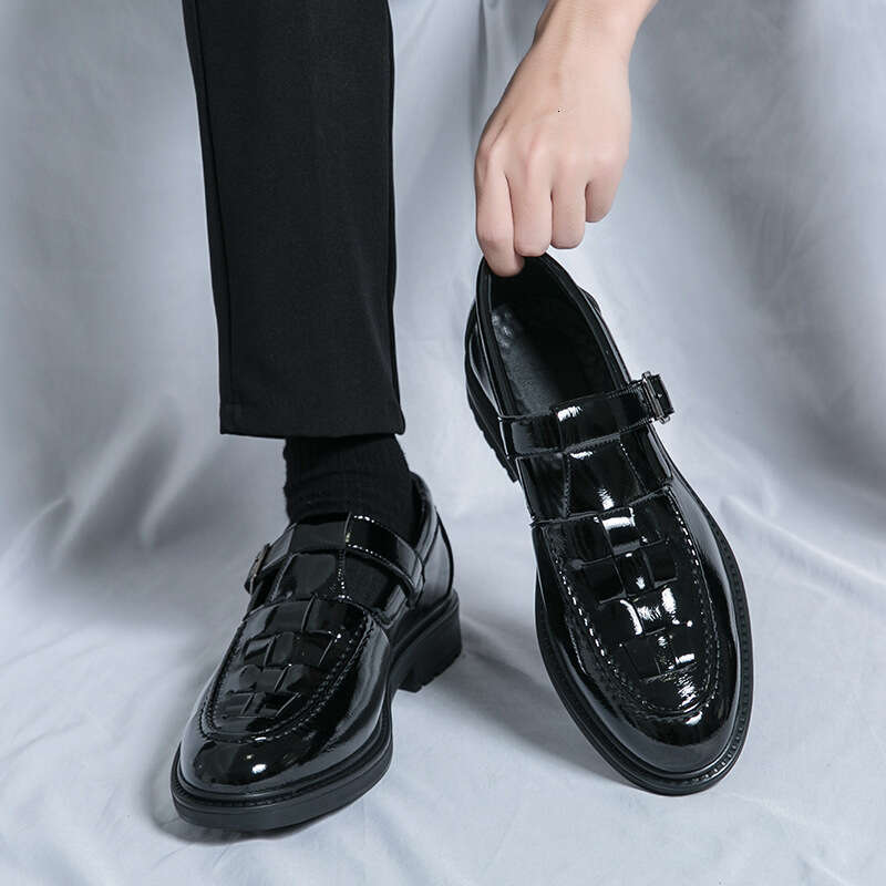Large needle buckle loafers men's 2024 Spring and Autumn new patent shiny leather size 46 hairstylist casual shoes
