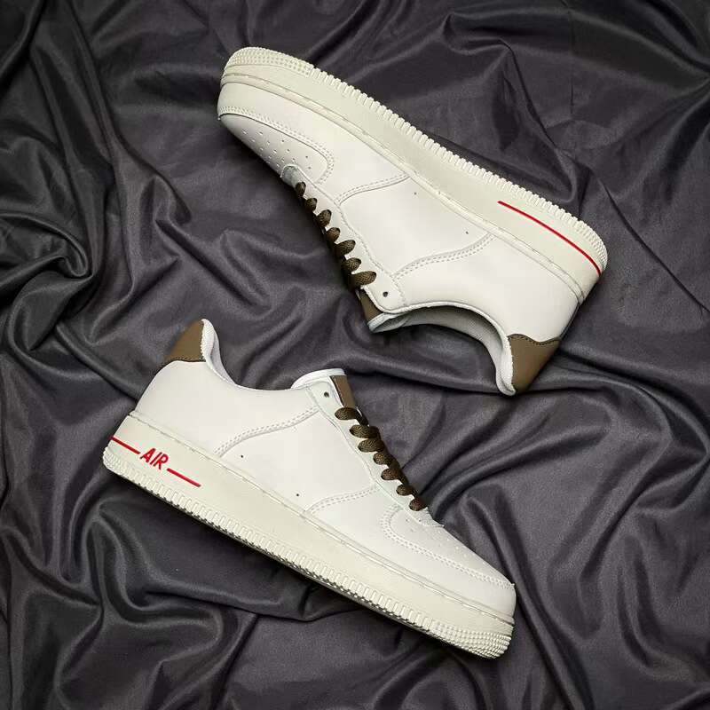 Versatile thick sole com fort sneakers