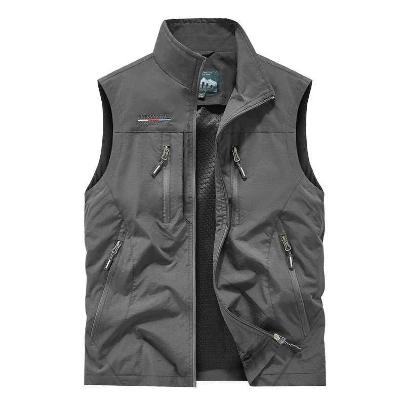 Summer Men Outdoor Cargo Breathable Sleeveless Vest Men Fishing Sport Multi Pocket Vest Coat Man Casual Work Hike Vest Waistcoat X250403