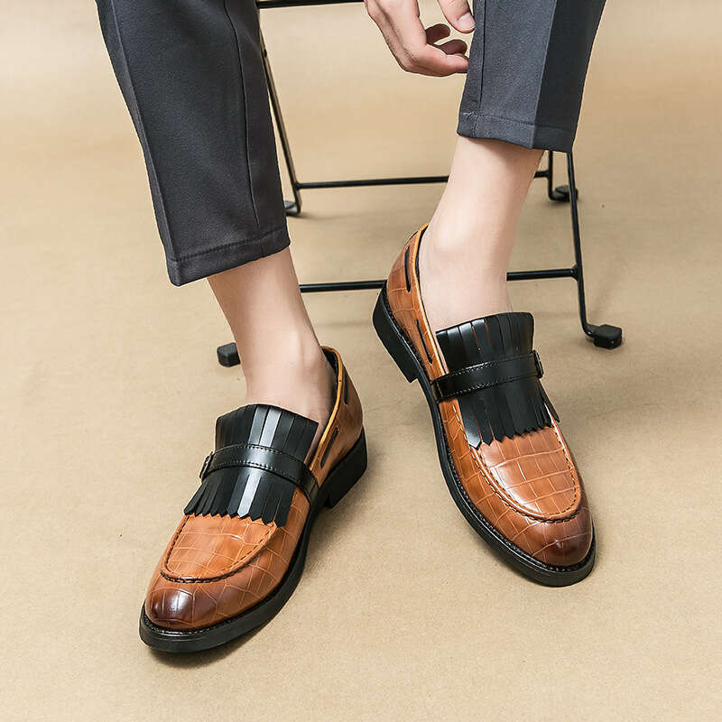 Men's shoes in plus size, new casual fashionable British style set foot leather shoes, Korean version trendy men's loafers