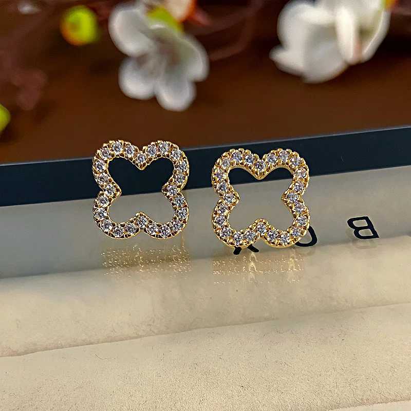 New Simple Hollow Four Leaf Earrings for Women 2025 Trend Jewelry Gift for Her C251103