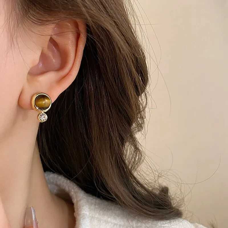 Natural Tiger Eye Stone Stud Earrings Retro Classic Geometric Round Ear Studs Buckle For Women Girls Ear Jewelry Party Gift C251103