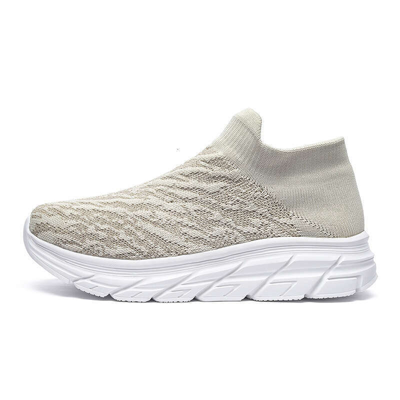 Summer New Large Size 46 Flyknit Breathable Couple Leisure Fashion Sports Set Foot Mesh Shoes