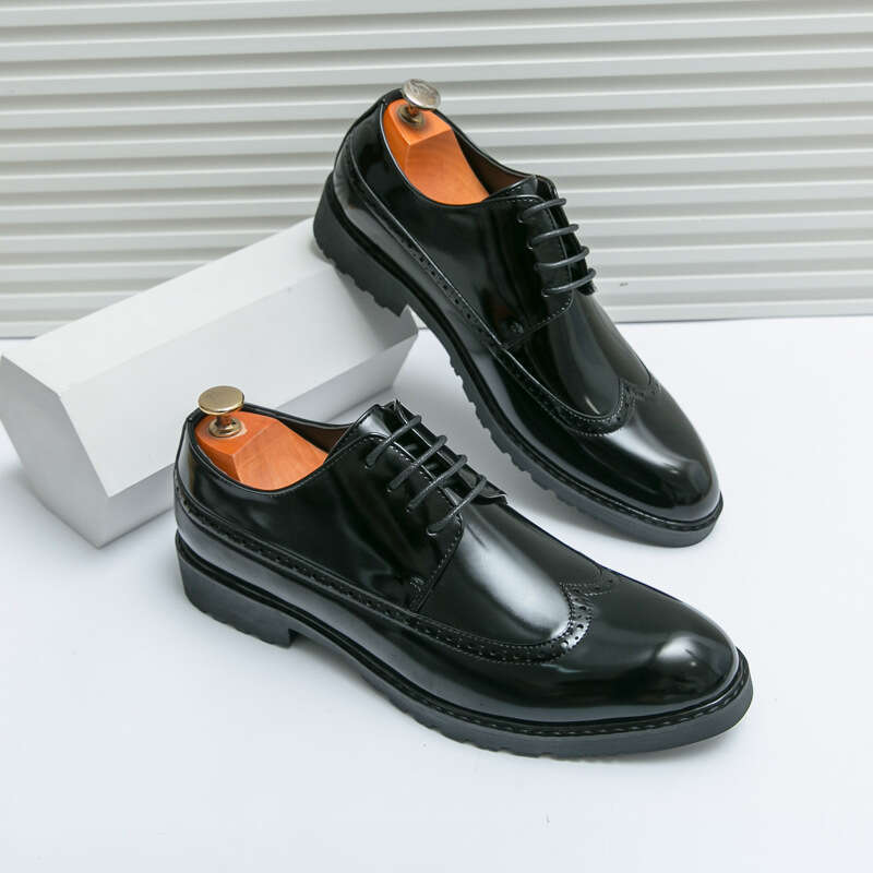 Men's oversized new fashionable business dress shoes, trendy glossy block leather shoes