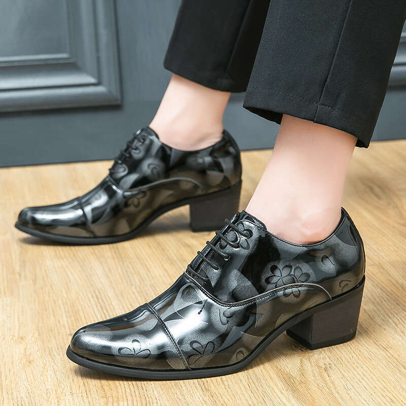 Large pointed high heels men's British style hairstylist, glossy leather shoes, casual business dress shoes