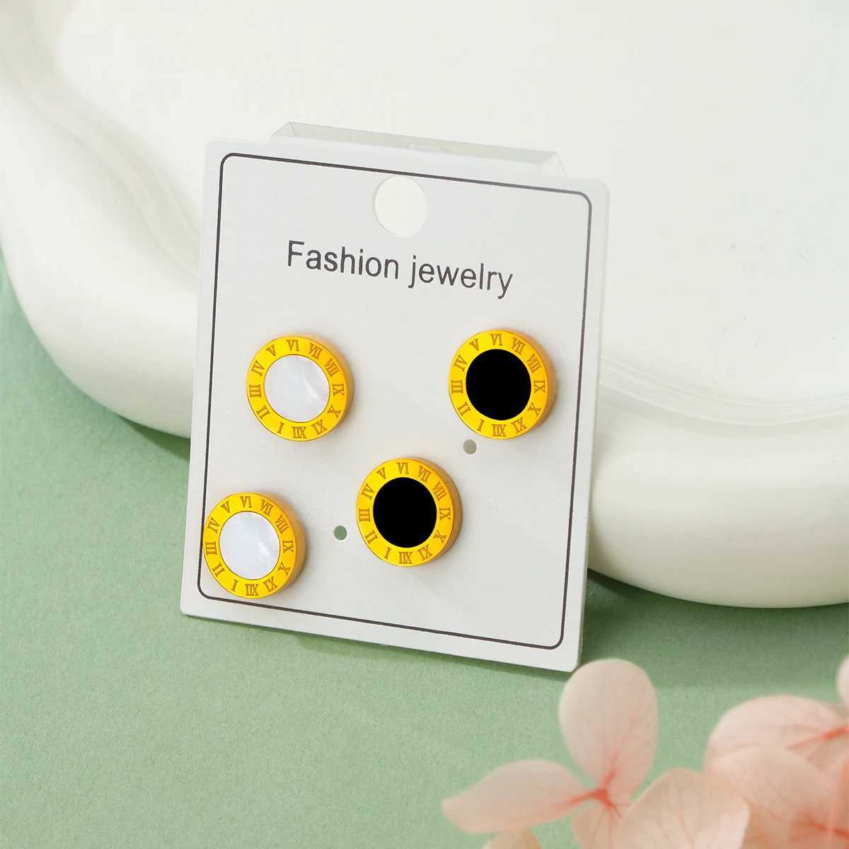 2pcs Non Fading Fashion Roman Numeral Round Earring European and American Highend Men Women Charm Stainless Steel Stud Earrings C251103