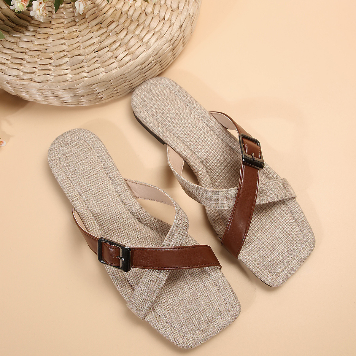 Free shipping designer slippers women brown comfortable breathable wear-resisting indoor fashion shoe 2025