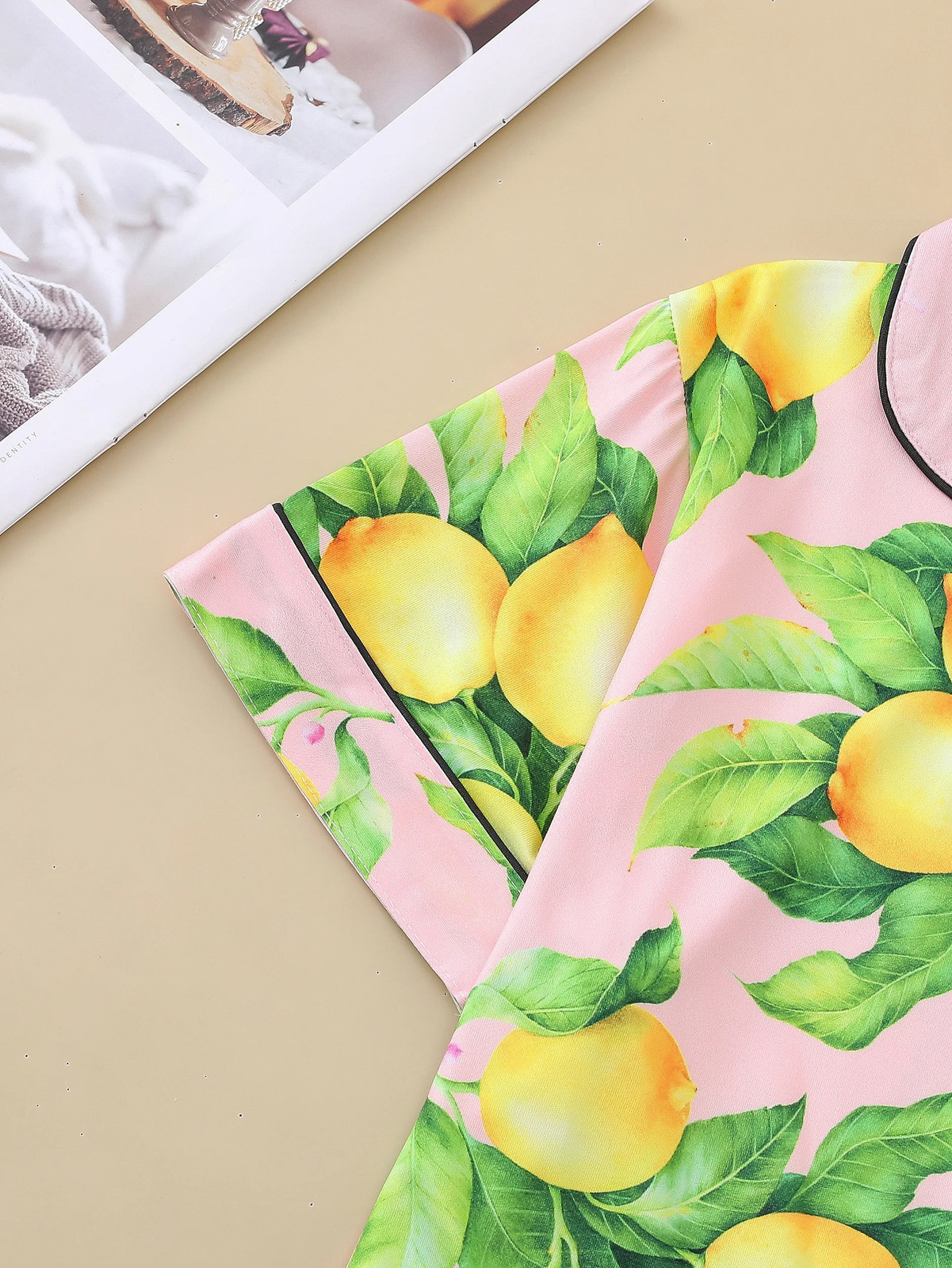 Foundation make-up lemon cardigan womens pajamas set short sleeve top and loose shorts comfortable womens pajamas 250403