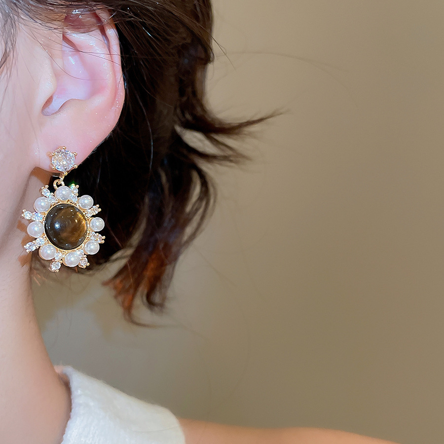 Silver Needle Tiger Eye Stone Pearl Zircon Vintage Melad for Women Simple Versatile Earrings with a Sense of Design Niche - view 3
