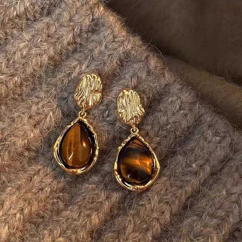 Irregular Fold Maillard Water Drop Dangle Earrings for Female Geometric Pendant Ear Wedding Jewelry Gift C251103