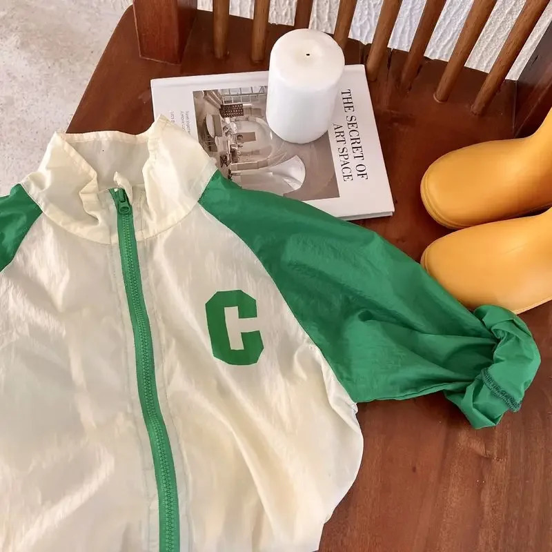 Childrens exterior sun protection clothing lapel zipper simple letter Korean fashion n casual and comfortable 250325z