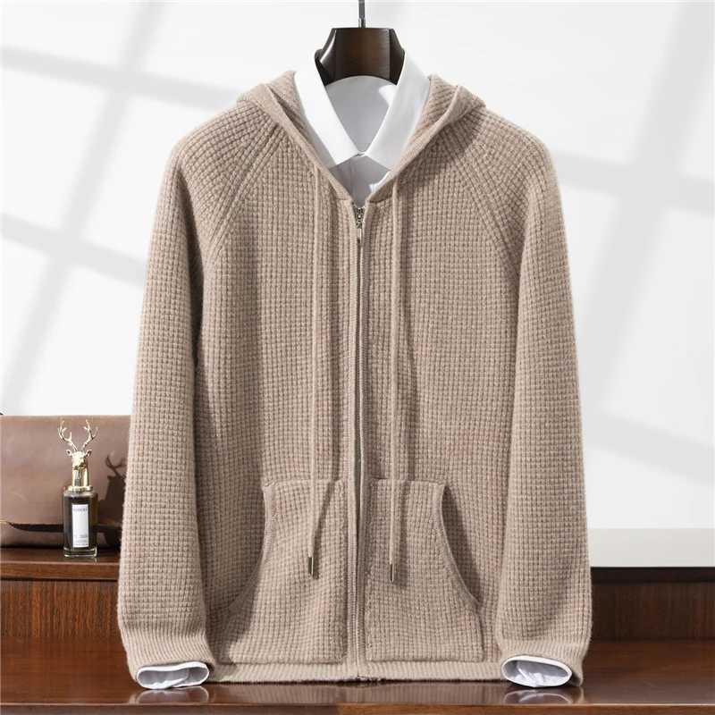 Autumn Winter New 100 Pure Wool Sweater Zipper Mens Cardigan Loose Casual Hooded Pocket Knitted Sweater CoatT251103