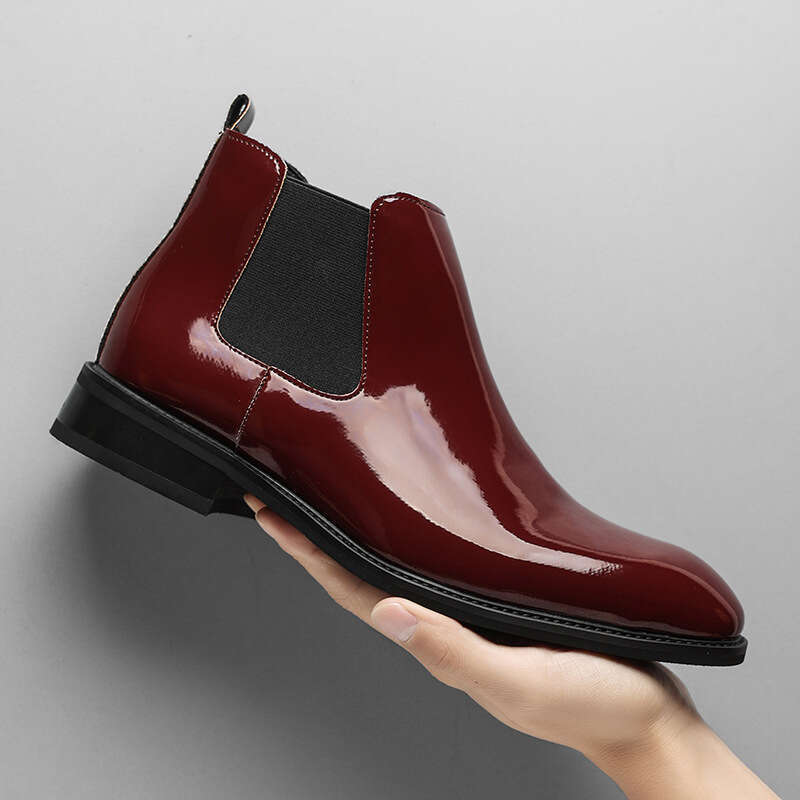 2024 shoes in plus size, new casual boots, fashionable men's foot covers, business leather shoes, shiny and pointed