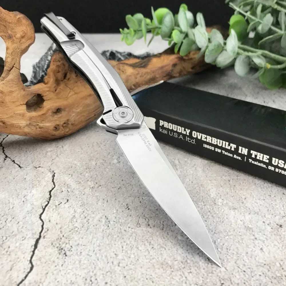 Hot selling 0707 Folding Knife Sharp D2 Blade Carbon Fiber Handle Portable Hunting Bag Survival Knife Outdoor EDC Defense ToolT250402