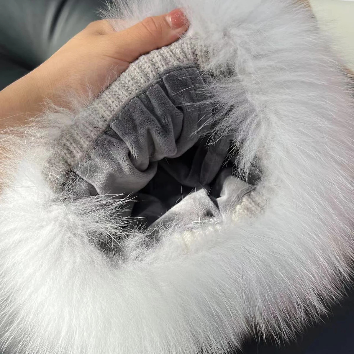 Stylish Beanie Fox Fur Hats for Women Winter Warm Fluffy Bone Cap Soft Outdoor Thick Natural Fox Fur Hat Hats 251103 - view 7