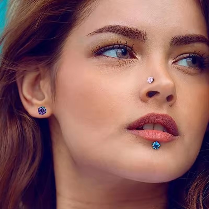 1pair Blue Diamond 316L Stainless Steel Stud Earrings For Men Women Not Fade Ear Rings Jewelry Hypoallergenic Tiny CZ Zircon Screw Back Earring Tragus