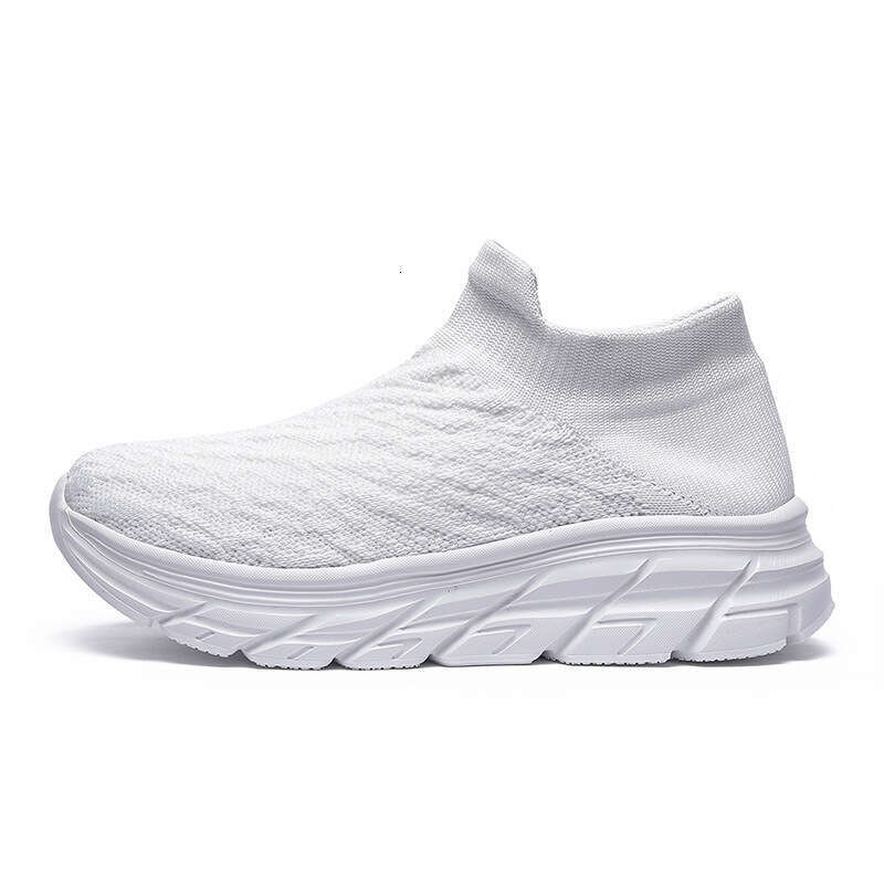 Summer New Large Size 46 Flyknit Breathable Couple Leisure Fashion Sports Set Foot Mesh Shoes