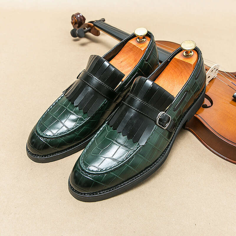 Men's shoes in plus size, new casual fashionable British style set foot leather shoes, Korean version trendy men's loafers
