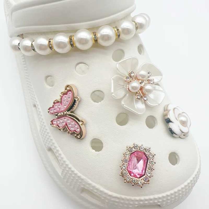 Cute Charm Designer Elegant Pearl Chain Shoes Jewelry Full Match Flower Shoes Charm Used for Hole Shoes Hot Selling Z250402