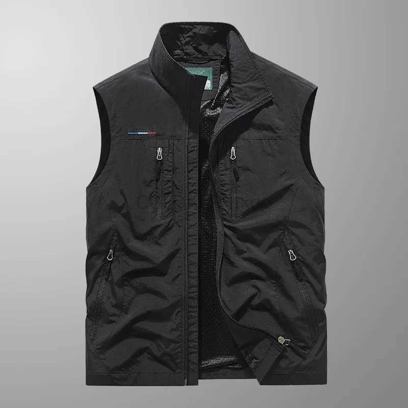 2025 Outdoor Leisure Vest Mens New Multi-Pocket Breathable Outdoor Cargo Jacket Coat High-Quality Design Hiking Fishing Vest X250403