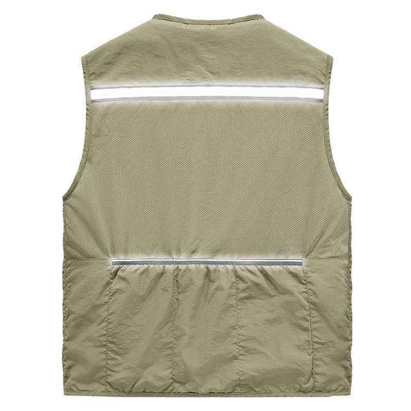 Men Outdoor Leisure Fishing Vest Men New Multi Pocket Hiking Photography Waistcoat Reflective strip design Sleeveless Vest Male X250403