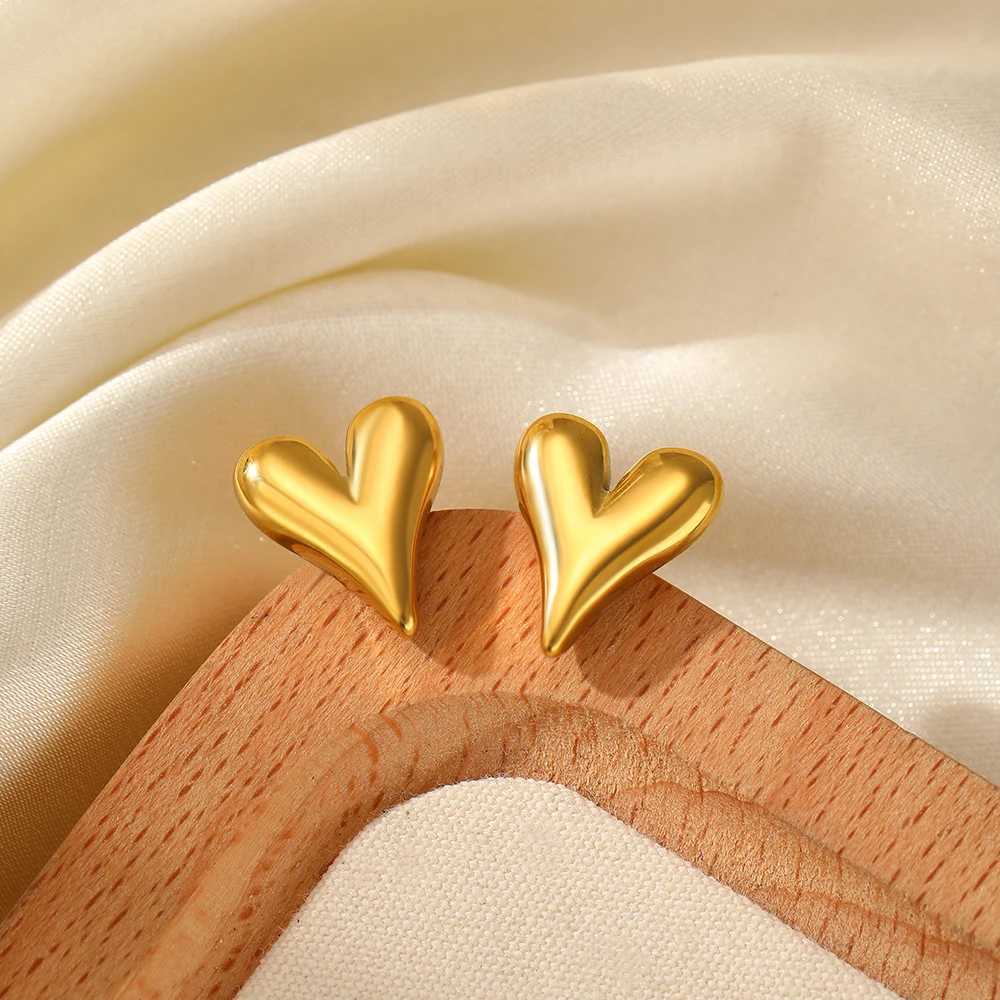DOTIFI Stainless Steel Light Luxury Peach Heart Earrings Female Commuter Senior Sense Of Frill Earrings Jewelry Accessories C251103