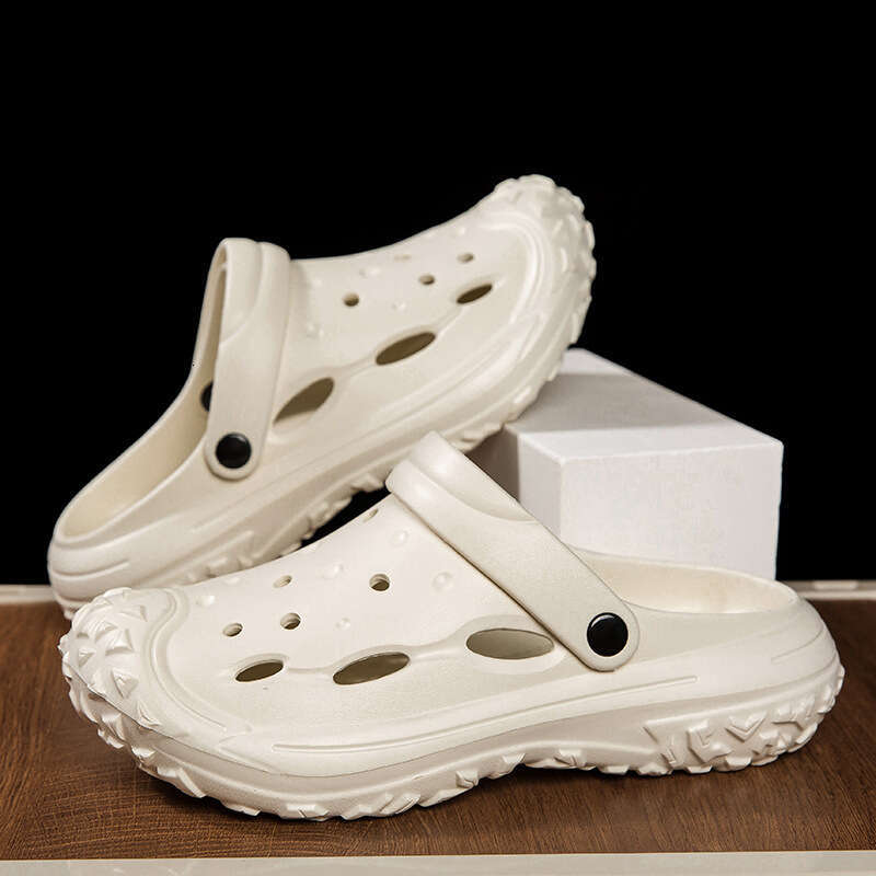 Men's hollowed out breathable hooded sandals, oversized summer beach shoes, outdoor home EVA thick soled sandals