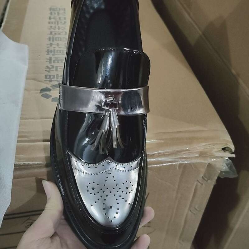 2024 Large Size New Fashion Men's British Style Casual Leather Shoes Korean Edition Foot Set