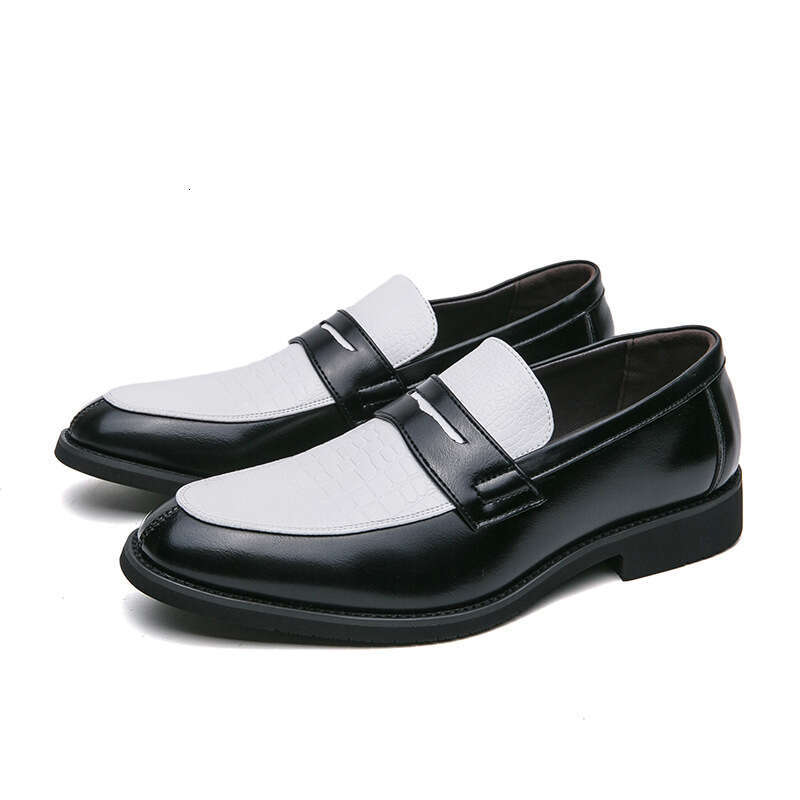 Men's shoes in plus size, new casual leather fashionable business dress shoes, trendy foot covers, and loafers