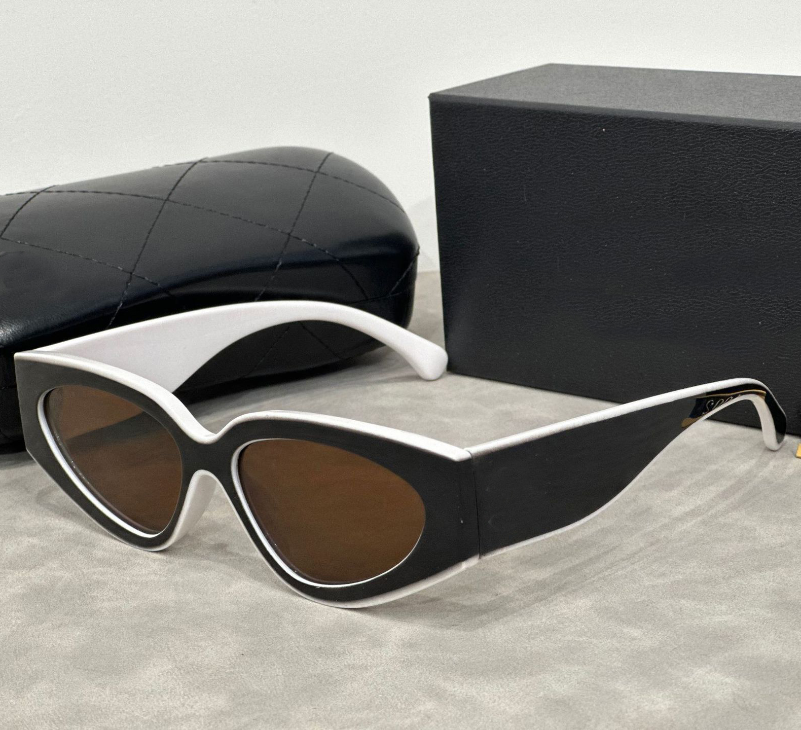 Sunglasses Designer Women cat eye Sunglasses Luxury High Classic Triumphal Arch Fashion PC Frame Outdoor Beach Driving glasses UV Protection sunglasses