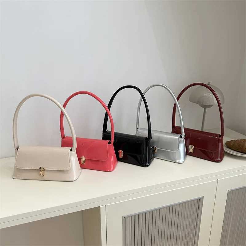 Popular Patent Leather Underarm Bag Womens 2024 Summer New Fashion Trendy Korean Version Shoulder Bag Fashion Hand BagC250401