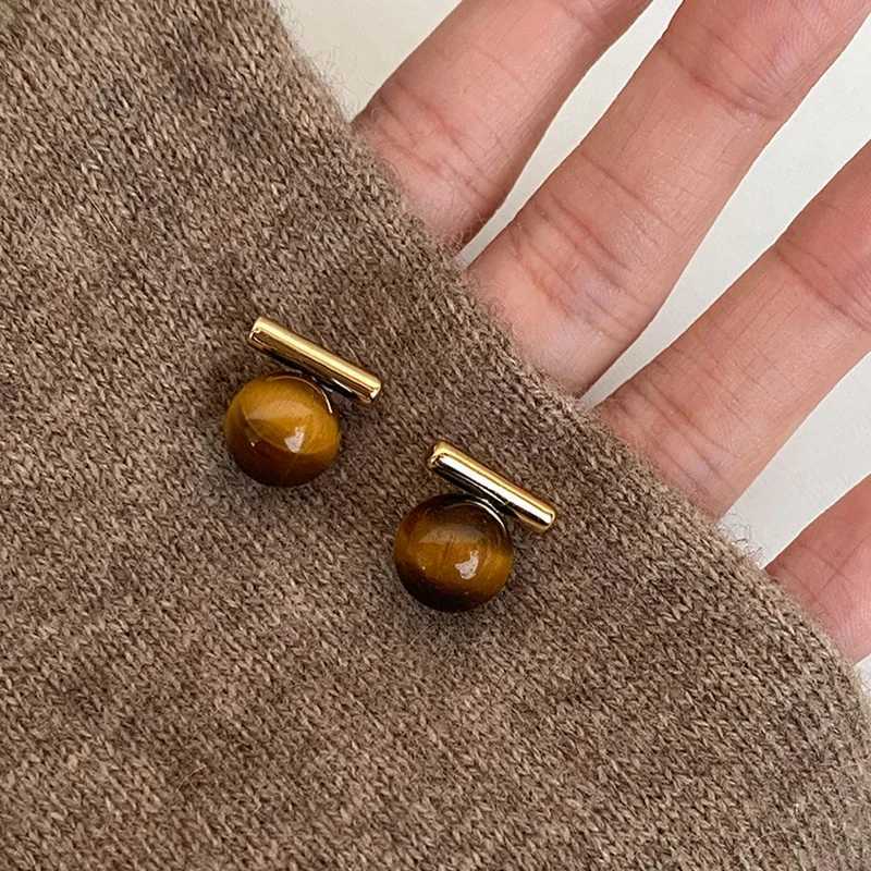 Design Sense Tiger Eye Stone Round Beads Minimalist Earrings 2025 New Jewelry Christmas For Womens Fashion Ear Accessories C251103