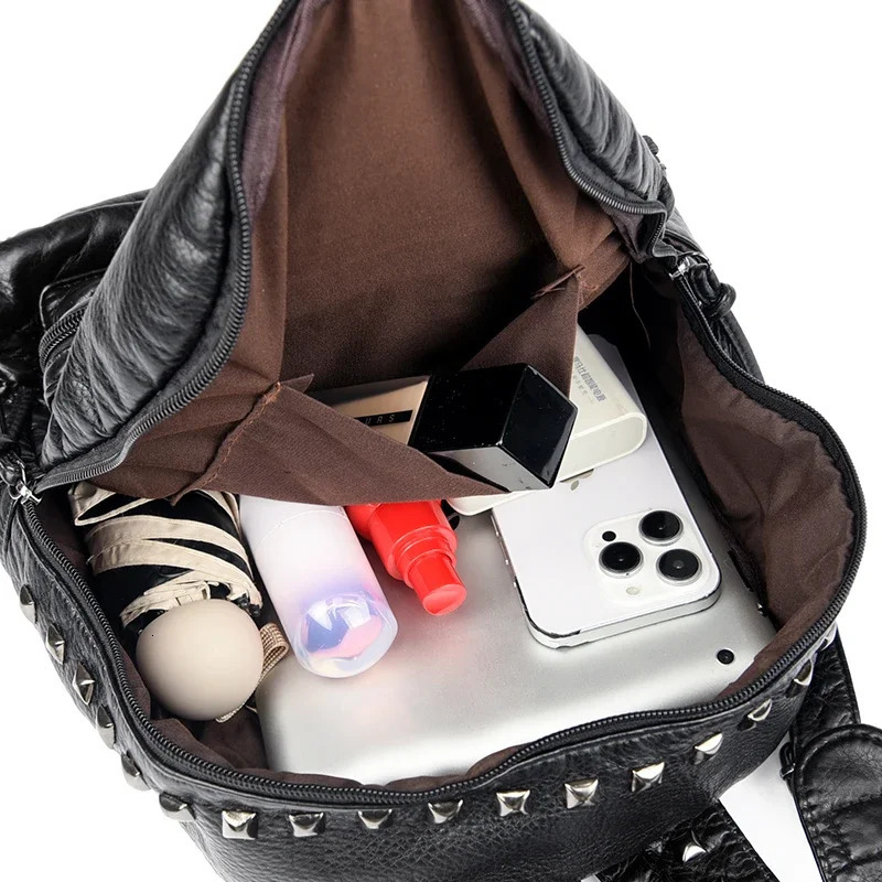 Fashion Rivet Soft Leather Women Backpacks Large Capacity School Bag Female Bagpack Travel Bags Sac A Main 251104