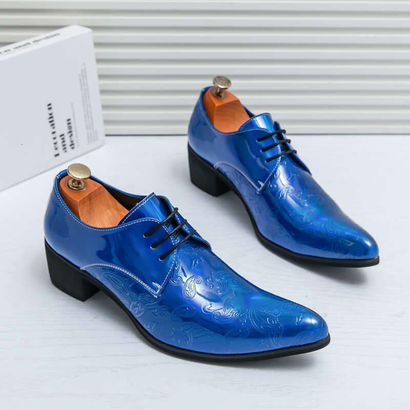 2024 Men's Large Casual Fashion New High Heels Pointed Leather Trendy Hairstylist Shoes