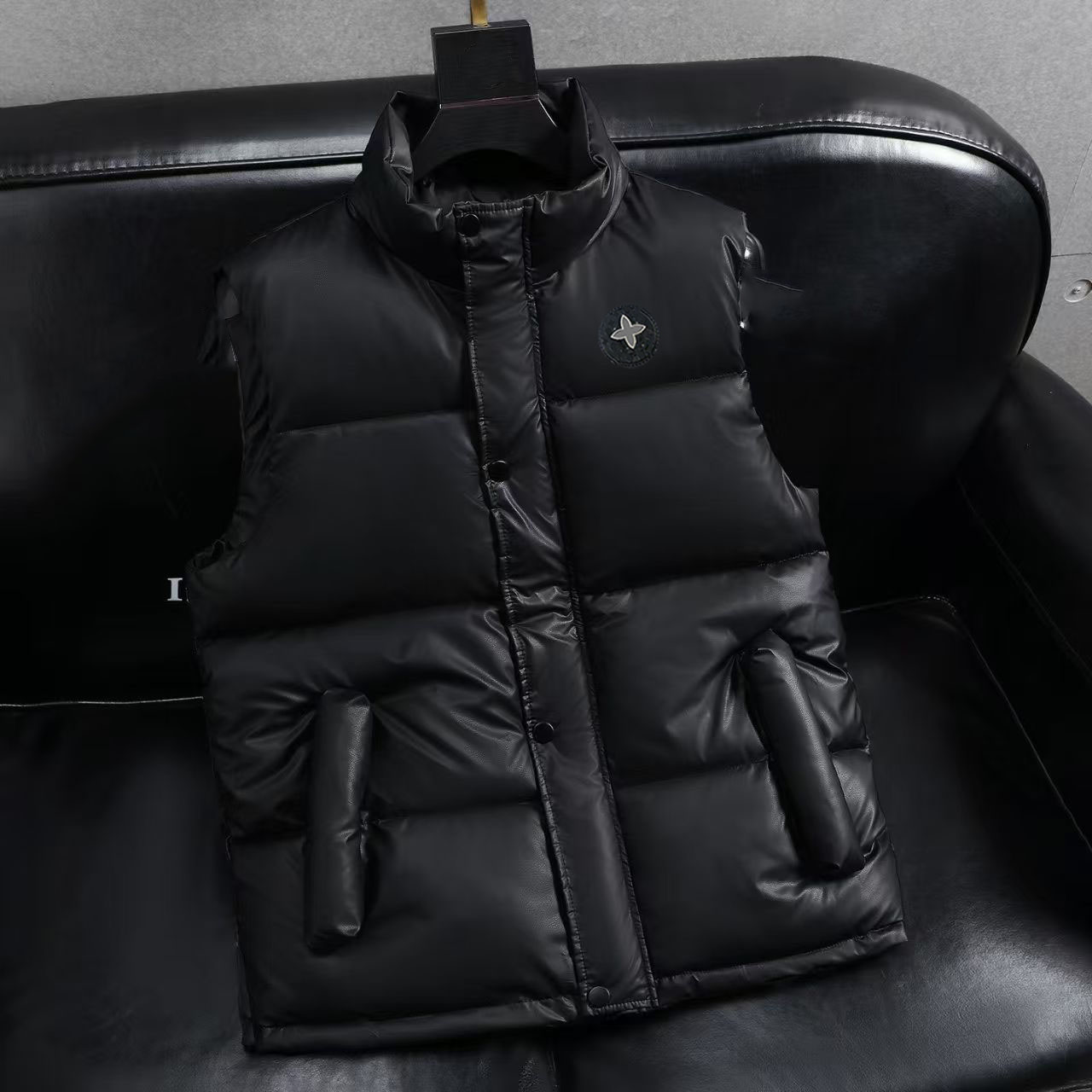 Mens Vests Downs Jackets Sleeveless Windbreaker Full Printed Designer Puffer Tops Jacket Hoodie Coat Mens Coats Womens Vest Outerwear S-4XL