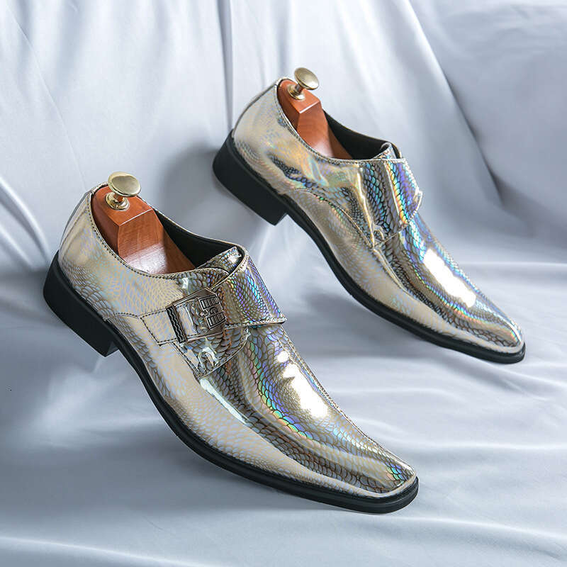 2024 Men's Large Size New Fashion Pointed Casual Leather Shoes Trend Chelsea