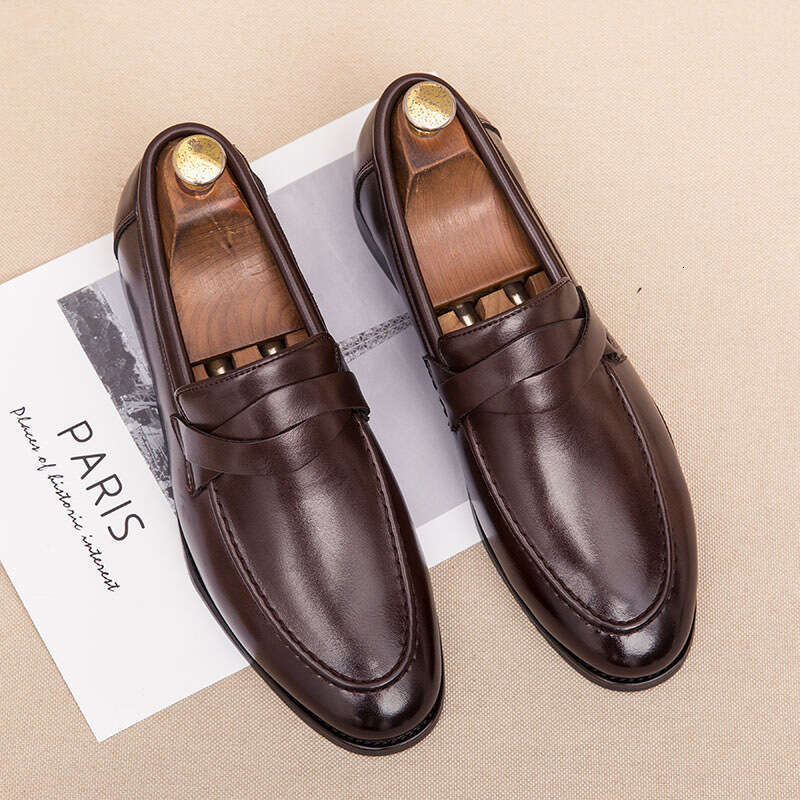 Men's in plus size, new casual shoes, fashionable foot covers, loafers, trendy British style men's wedding leather shoes