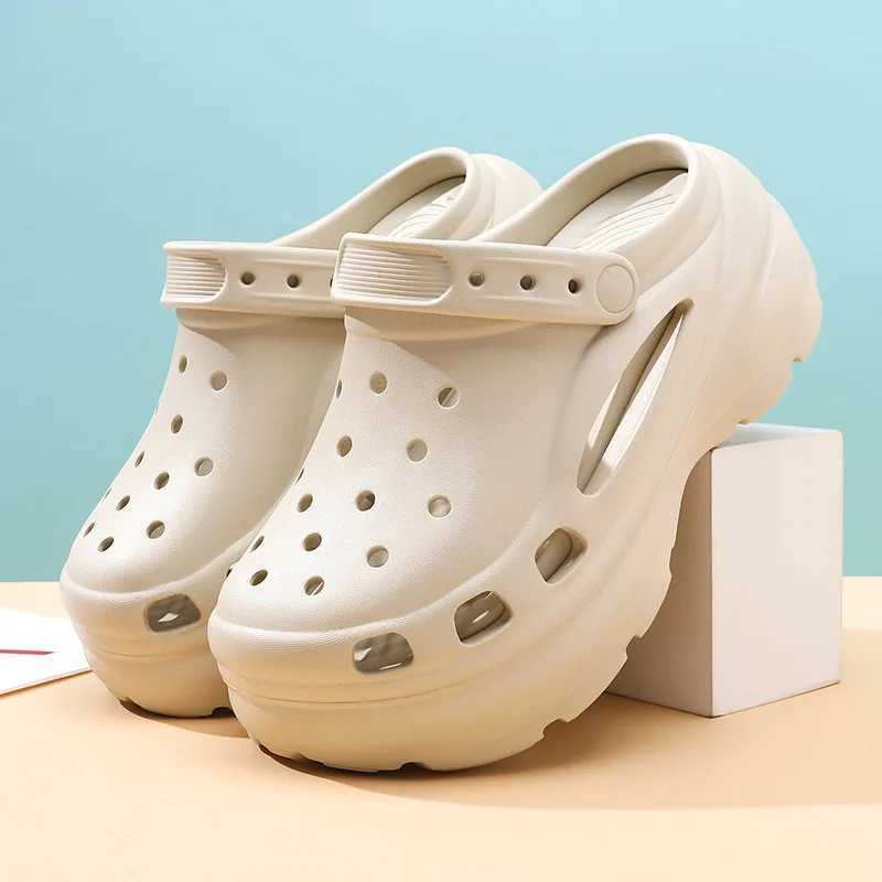 Warm hole shoes summer N slip outdoor sandals closed toe poop feeling beach thick Bot soft Bot Y250403