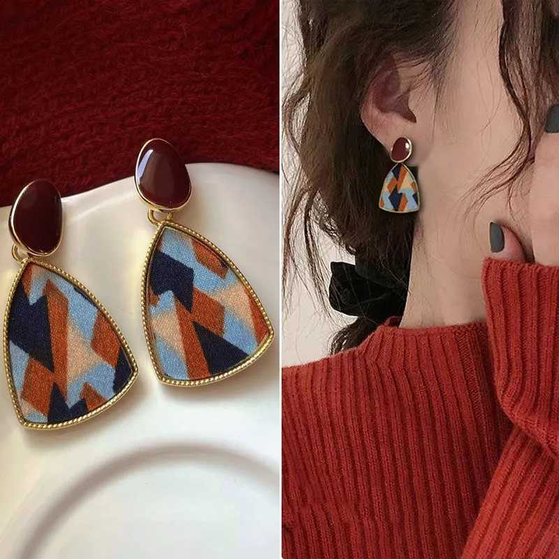 Vintage Wine Red Stud Earrings For Women Korean Geometric Earring High Sense Wedding Party Jewelry Gift Y250401