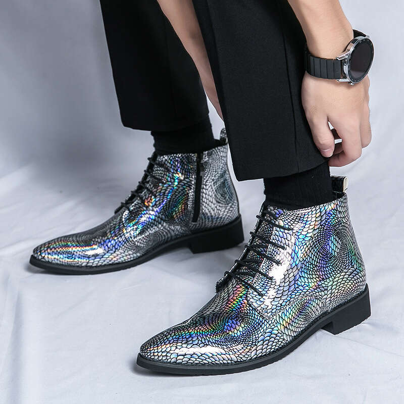 Men's shoes in plus size, high top, pointed leather fashionable British style, shiny Martin boots, trendy Chelsea boots