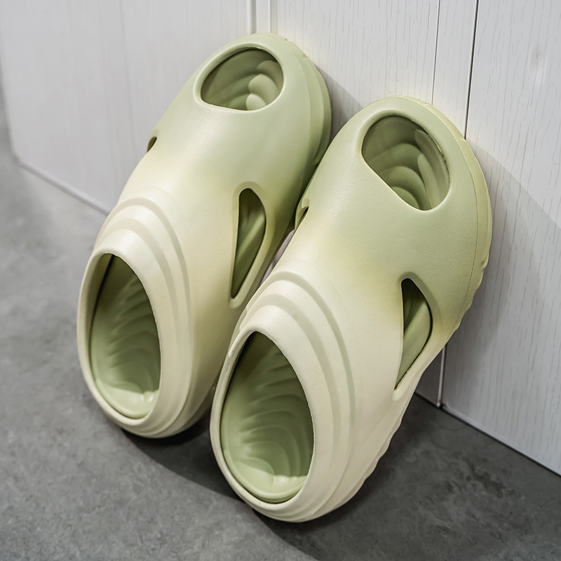 hot free shipping New Slippers Outdoor indoor sliders for summer Casual beach shoes for man