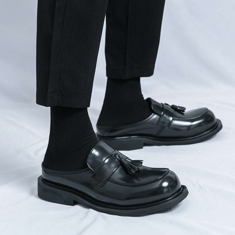 Large men's half slipper shoes for spring and summer 2024 new trend fitting room slippers, sizes 38-46 big head slippers